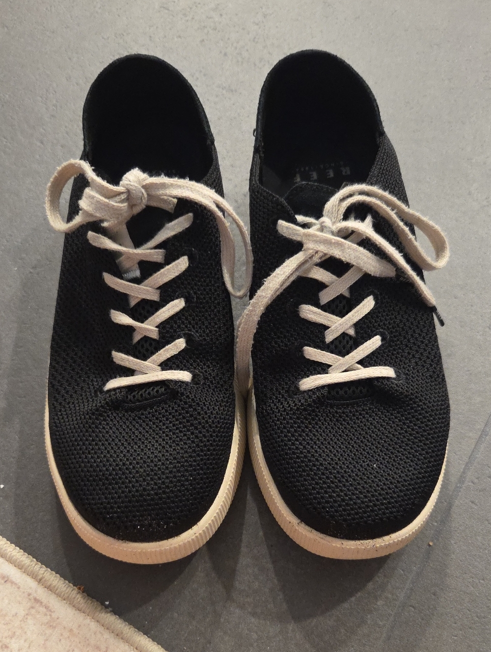 Reef Black Knit Sneakers with Cream Laces